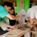 Lestarikan Budaya, MTs Nahdlatul Fata Gelar Ekskul Mengukir