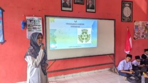 Mengisi Waktu Luang Pasca-ASAS: MTs Zumrotul Wildan Terapkan Panca Cinta Melalui Inovasi Pot Kapiler 3R