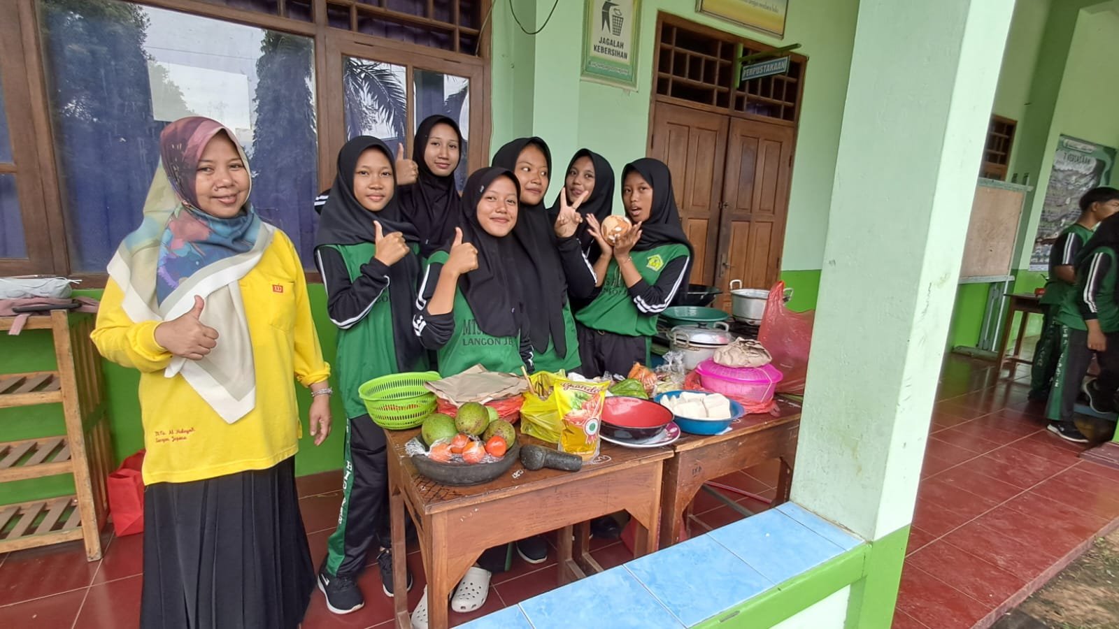 MTs. Al Hidayah Langon Canangkan “7 Kebiasaan Anak Indonesia Hebat” Demi Penguatan Karakter dan Prestasi.