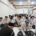 Nuansa Religi di MTs Walisongo: Peringatan Isra Mi’raj Berbalut Sarung dan Gamis.