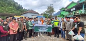 Diterjang 11 Kali Banjir Bandang, KKM 02 dan LP Ma’arif NU Jepara Salurkan Bantuan ke Madrasah Sumberrejo