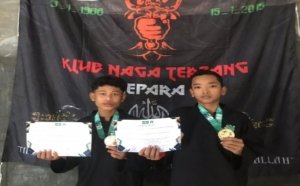 Dua Siswa MTs Assalafiyyah Lebuawu Pecangaan Sabet Medali di Kejurkab Pencak Silat Jepara