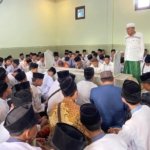Jaga Sanad dan Adab, Ratusan Siswa Safinatul Huda Sowan Kidul Ziarah ke Makam Mbah Ahmad Mutamakin
