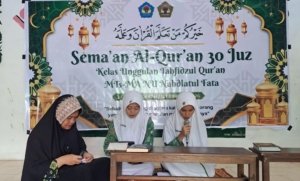 Jelang Akhirussanah, Kelas Tahfidh MTS-MA NU Nahdlatul Fata Petekeyan Gelar Semaan Al Qur’an 30 Juz