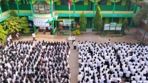 Apel Hari Santri di MTs-MA NU Nahdlatul Fata Petekeyan: Santri Harus Siap Sambut Indonesia Emas